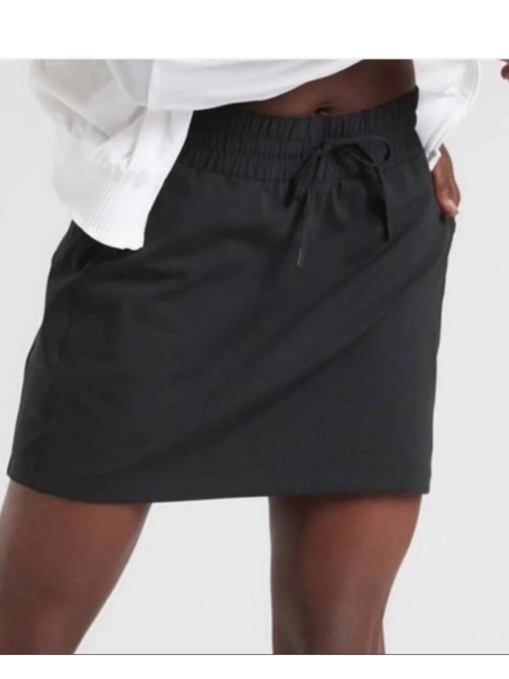 ATHLETA skort with side stash pockets drawstring elastic waistband black medium